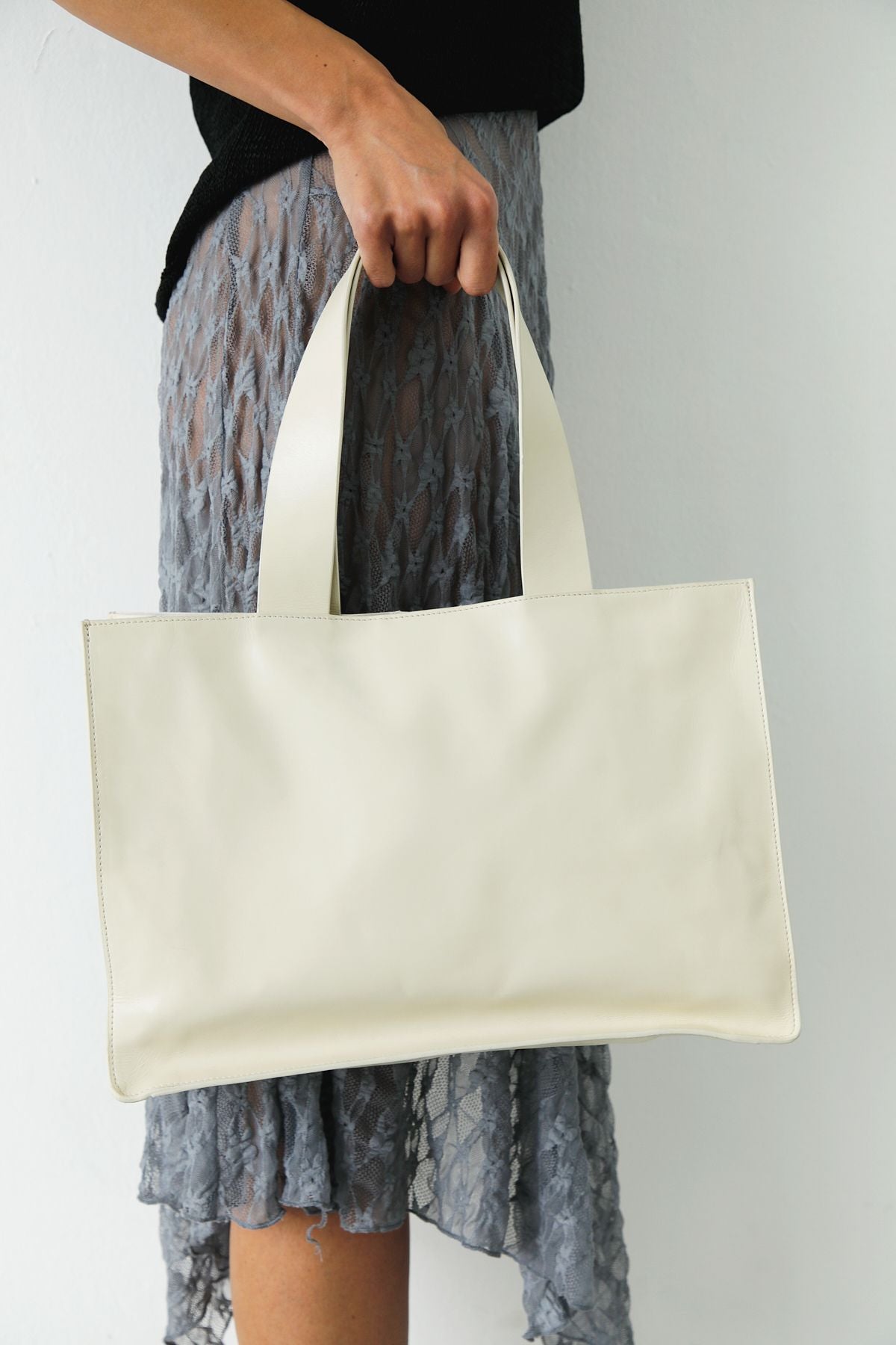 OLIVER ECRU SHOPPER BAG